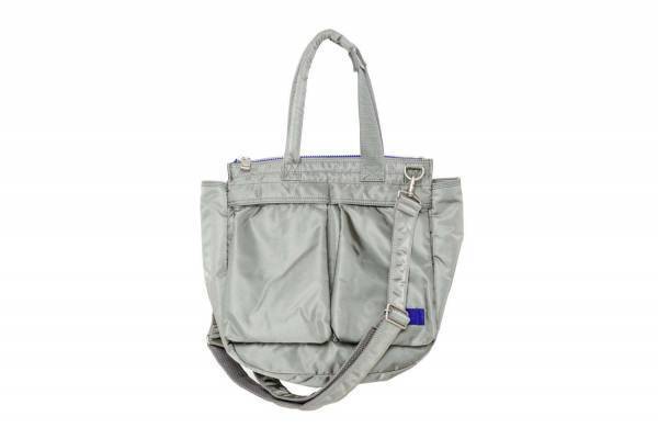 sacai × ポーター、マチありヘルメットバッグ＆非対称ポケットのバックパック