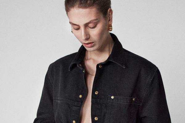 トムウッドの新作デニム、100%オーガニックコットン使用のデニムシャツやテーパードパンツ