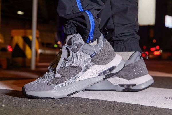 ジョーダン ブランド×フラグメント藤原ヒロシ、3つの「エア ジョーダン」スニーカーなどコラボ