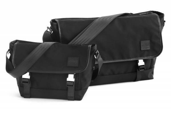 ソフネット×マンハッタンポーテージブラックレーベル、“オールブラック”メッセンジャーバッグ