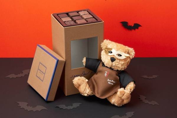 ジャン＝ポール・エヴァンのハロウィン、仮面“テディベア”がチョコ＆キャラメルとセットに
