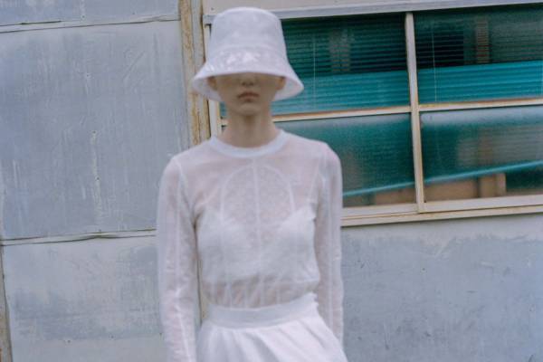 マメ クロゴウチ 2021年春夏コレクション - 時間と記憶を繋ぐ窓