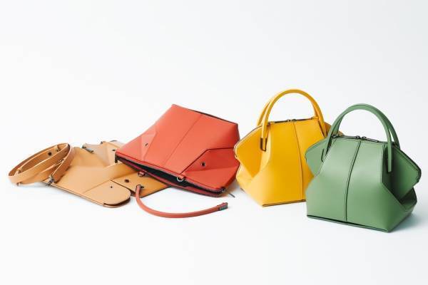 グッド グッズ イッセイ ミヤケの畳めるバッグ「ファントム」"香辛料"着想のパプリカなど新色