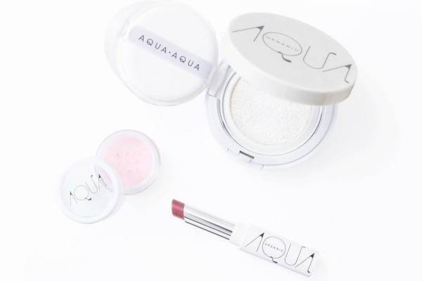 アクア・アクアの2020年クリスマスコフレ、“みずみずしいツヤ肌”叶う化粧下地＆とろけるルージュ