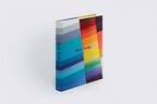 ポール・スミスの創作の歴史に迫る“虹色の書籍”- インスピレーションとなった“50のモノ”を収録