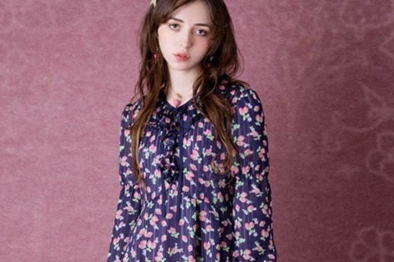 ミルク新作“ベリー柄”ドレス＆“チェリー柄”ブラウス、とろける苺イヤリングも