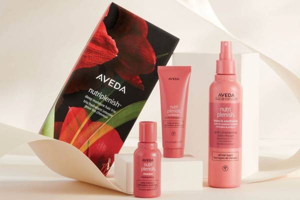 アヴェダの2020年クリスマスコフレ、“アマリリス”の華やかボックス付きヘアケア＆ボディケア