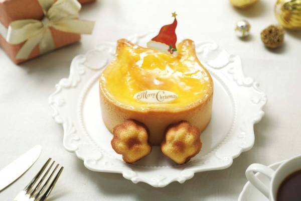ねこ型チーズケーキ専門店「ねこねこチーズケーキ」のクリスマスケーキ、“肉球”マドレーヌ付きも