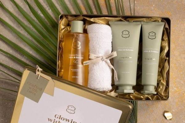 ラリン新作「オリーブ&ババス」ボディケア、植物オイルで“みずみずしく潤う”肌へ＆花木や果実の香り