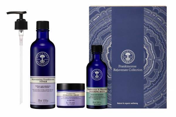 ニールズヤード レメディーズ20年クリスマスコフレ、“リピート率No.1”化粧水のスキンケアキット