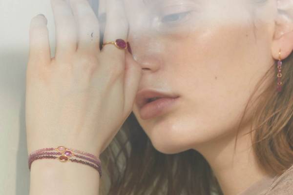 アルティーダ ウード新作“星座石”モチーフのブレスレット＆スライスルビーの1点ものジュエリー