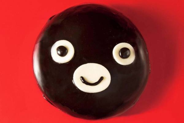 「Suicaのペンギン」クリスマスケーキがグランスタ東京に、フルーツたっぷりショートケーキ