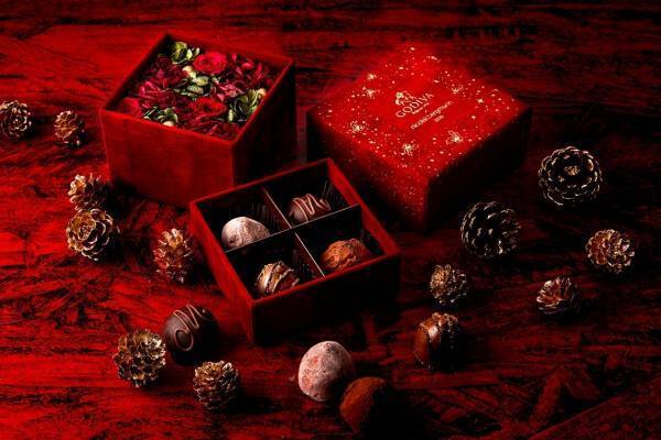 ニコライ バーグマン×ゴディバのクリスマス限定ボックス、4粒のトリュフとプリザーブドフラワーのセット