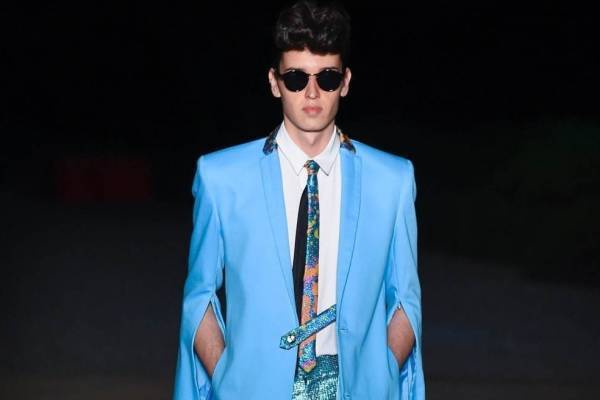 リンシュウ 2021年春夏コレクション -“服を纏う自由”を極めるということ