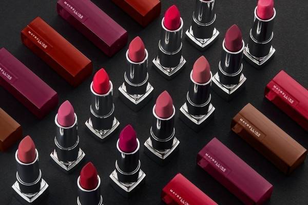 メイベリン「カラーセンセーショナル」のマットリップが進化、乾燥知らずの“うるおい”リップに