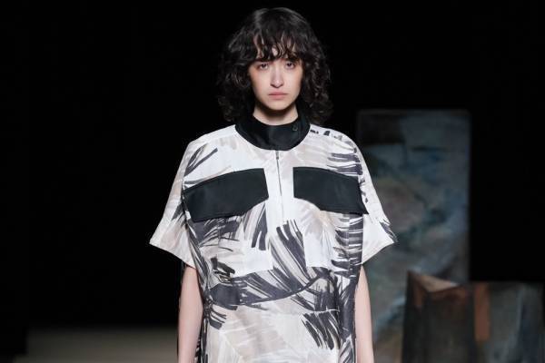 イン 2021年春夏コレクション - デイリーウェアにひとさじの非日常性を