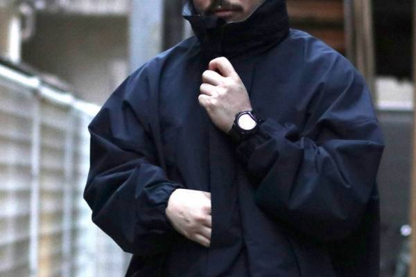 ゴールドウイン×キャプテン サンシャインのモンスターパーカー、ゴアテックス搭載の高機能な一着