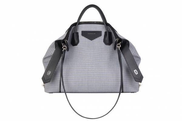 ジバンシィの「アンティゴナ・ソフト」限定バッグ、グレーのハウンドトゥ―ス柄