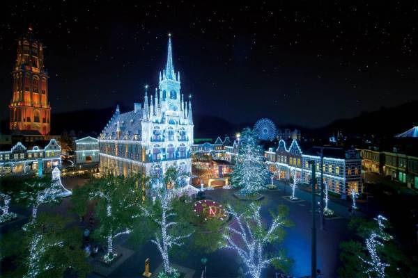 ハウステンボスで冬イルミネーション「光の王国」ベルギーの古都を再現したクリスマスタウンも