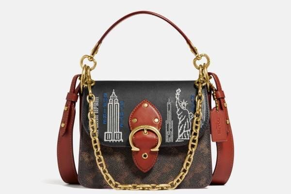 コーチの新作バッグ「ビート」“C”モチーフのバックルを配したショルダー、NY“摩天楼”刺繍も