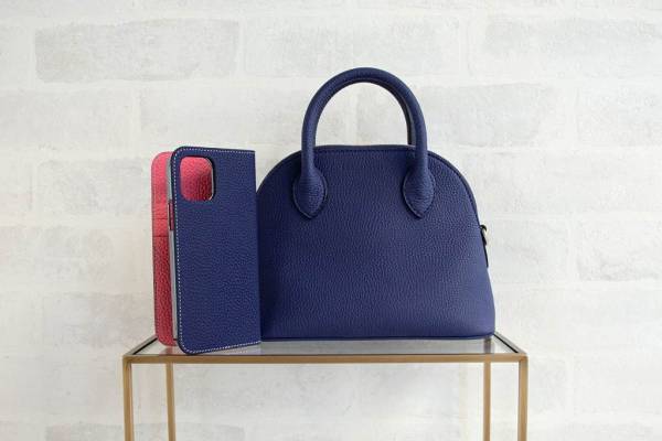 レザーブランド・ボナベンチュラの旗艦店が東京・表参道に、限定カラーのスマホケースやバッグも