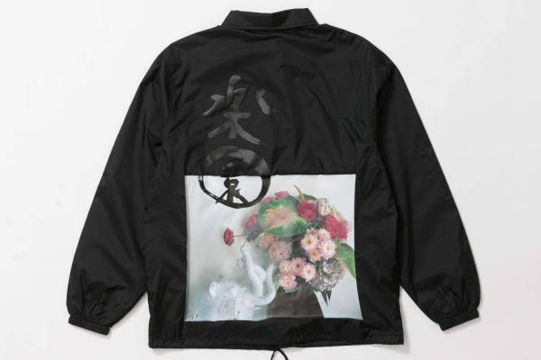 コム デ ギャルソンの新プロジェクト、川久保玲が表現者8名の作品をリデザインしたアパレル販売