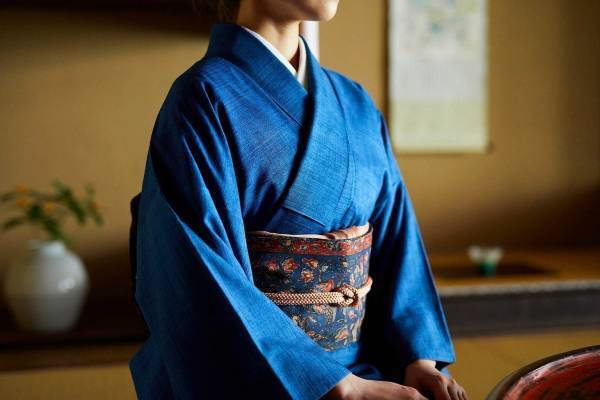 志村ふくみ源流アトリエシムラの“色無地”着物、京都で展示・受注販売 - 青藍や桜花色など草木染め