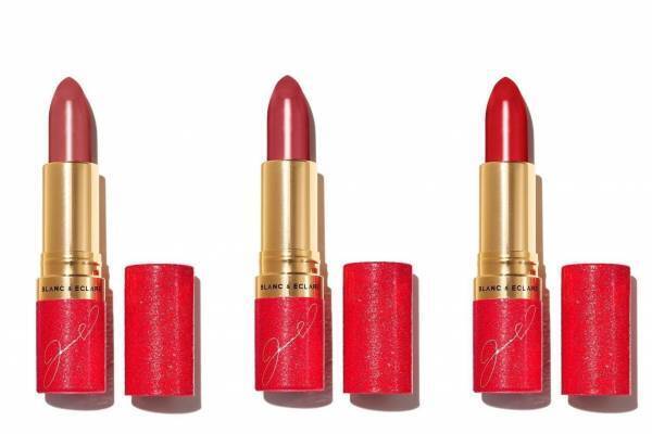 レブロンの2020年クリスマスコスメ、“キラキラ”煌めくレッドケース入り鮮やか光沢リップ