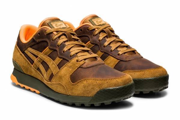 オニツカタイガー“オイルレザー”を使用したスニーカー＆ブーツ、定番モデルを重厚な風合いに
