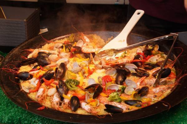 日本最大級のスペインフェス「フィエスタ・デ・エスパーニャ」代々木公園で、巨大パエリア鍋やフラメンコ