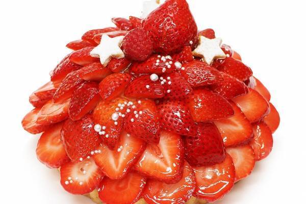 カフェコムサのクリスマスケーキ、たっぷりの福岡県産「あまおう」×マスカルポーネの贅沢ケーキなど