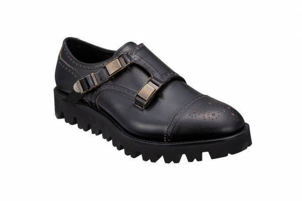 リーガル"新年を祝う"シューズ・2021年イヤーモデル、アンティークゴールド色のバックルを配して