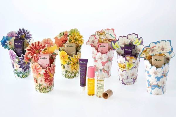 メルヴィータ“フラワー”デザインの限定ロールオンアルガンオイル、小鳥やバンビを描いて