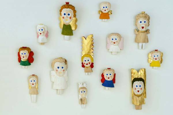 「天使とチョコレート」展がグランスタ東京内イデー ギャラリーで、手彫りの天使とクラフトチョコが集結