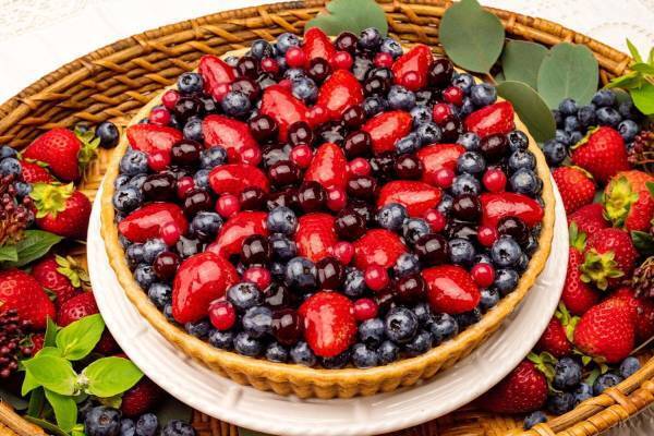 キル フェ ボンのクリスマス限定タルト、たっぷり5種ベリーのタルトやマンゴー＆クリームチーズタルト