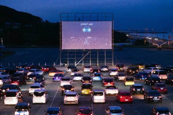 常設ドライブインシアターが神奈川・横須賀に、第1弾企画は映画『時をかける少女』など人気3作品上映