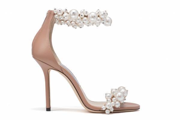 ジミー チュウ「21年春夏ウィメンズシューズ」パールやクリスタル煌めくパンプス&べっ甲ミュール