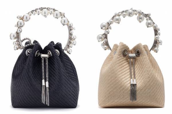 ジミー チュウ21年春夏ウィメンズバッグ、パール付きミニバッグ＆べっ甲チェーンのホーボーバッグなど