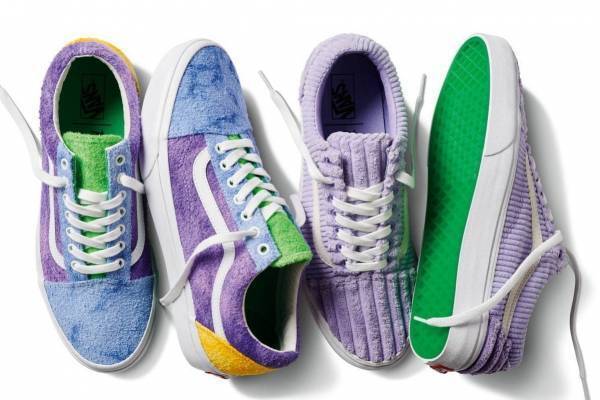 VANS×アンダーソン・パークのスニーカー「オールドスクール」パープルのコーデュロイやマルチカラー