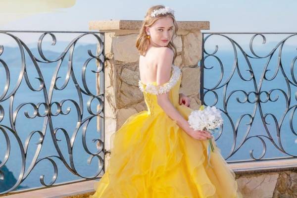 人気アニメ『ONE PIECE』のナミ・ロビン・ビビ・ペローナをイメージしたウェディングドレス