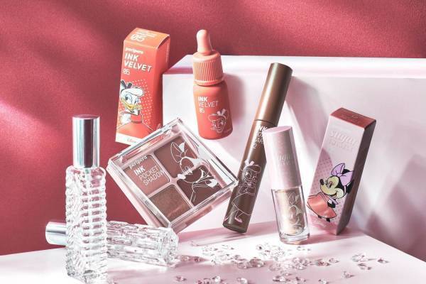 ミニーマウスとデイジーダック“レトロかわいい”コスメ、ペリペラのティントリップがディズニーデザインに