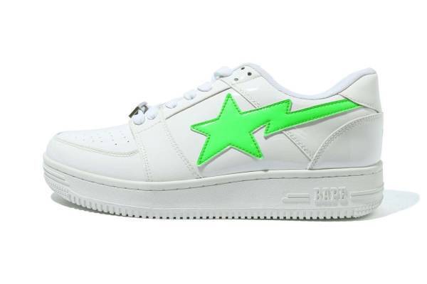 ア ベイシング エイプ×ザ・ウィークエンド「XO」のスニーカー、ネオングリーンを配したベイプスタ