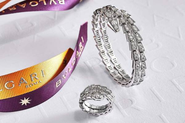 ブルガリ “蛇”モチーフのジュエリー「セルペンティ ヴァイパー」刷新、2連巻きの蛇を模したリングなど