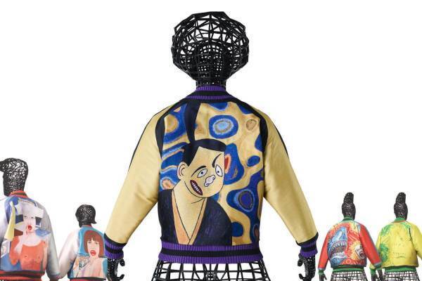 イッセイ ミヤケの宮前義之と横尾忠則によるプロジェクトから新作「福笑い」ブルゾン登場