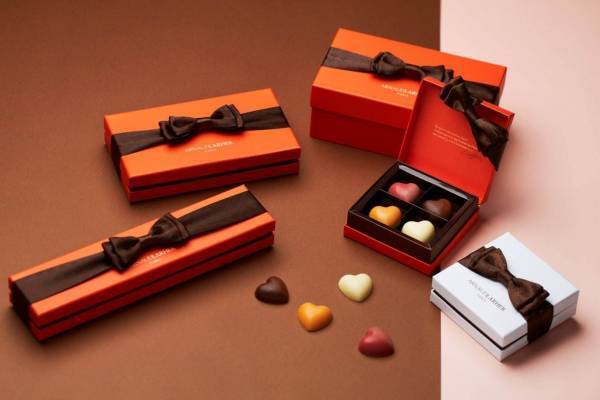 「アルノー ラエール パリ」ギンザ シックスにバレンタイン限定ショップ、日本限定ボンボンショコラなど