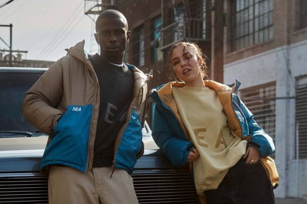 ウィンダンシー×ナンガのロゴ入りダウンジャケット、鮮やかブルー×コヨーテなど3色