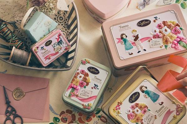 カファレルのバレンタインチョコ、花とリボンを配したバスケット缶に“猫”チョコやジャンドゥーヤ