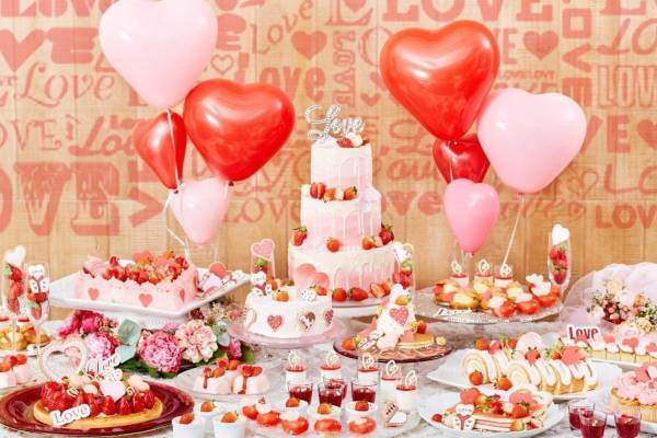 「恋するいちごのデザートブッフェ」浦安で、ハートの苺ショートケーキやピンクのチョコファウンテン