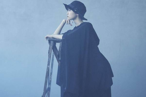 Ground Y 21年春夏 “変形可能”なポンチョなど、モデルにSKY-HI＆伊藤万理華起用