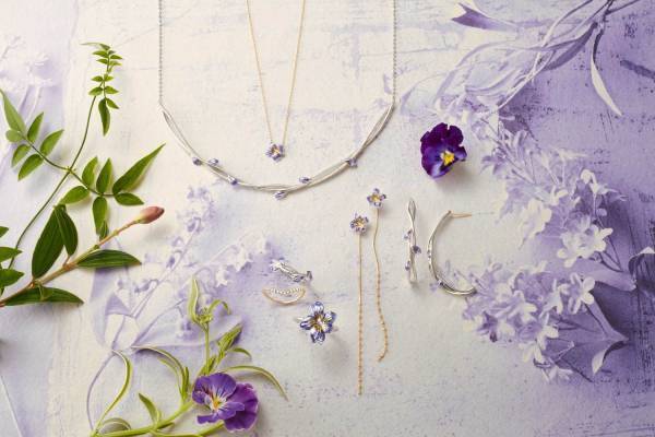 アガット“すずらんやスミレ”など花モチーフの春新作ジュエリー、“チューリップ”のリングも